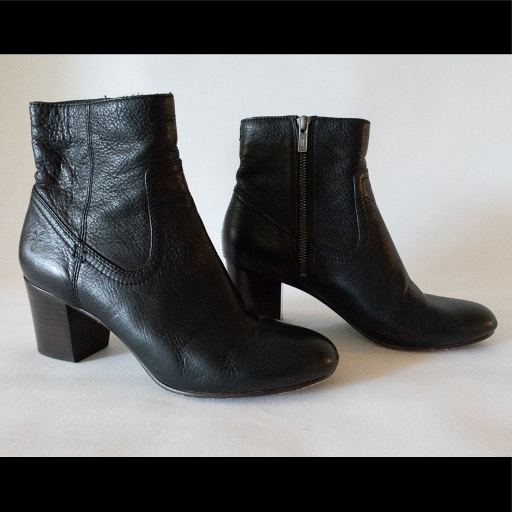 Frye Paulina Artisan Zip Ankle Bootie Black Size 8